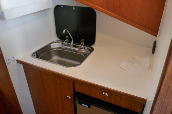 22. Drammer 820 Cabrio - Jachtbemiddeling Jachtwerf Oost.JPG