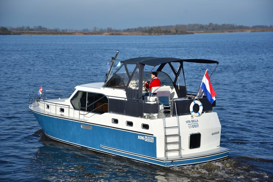 Boot_Huren_Friesland_2_Personan_VitaBella